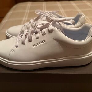 Cole Haan Classic White Leather Sneakers 8